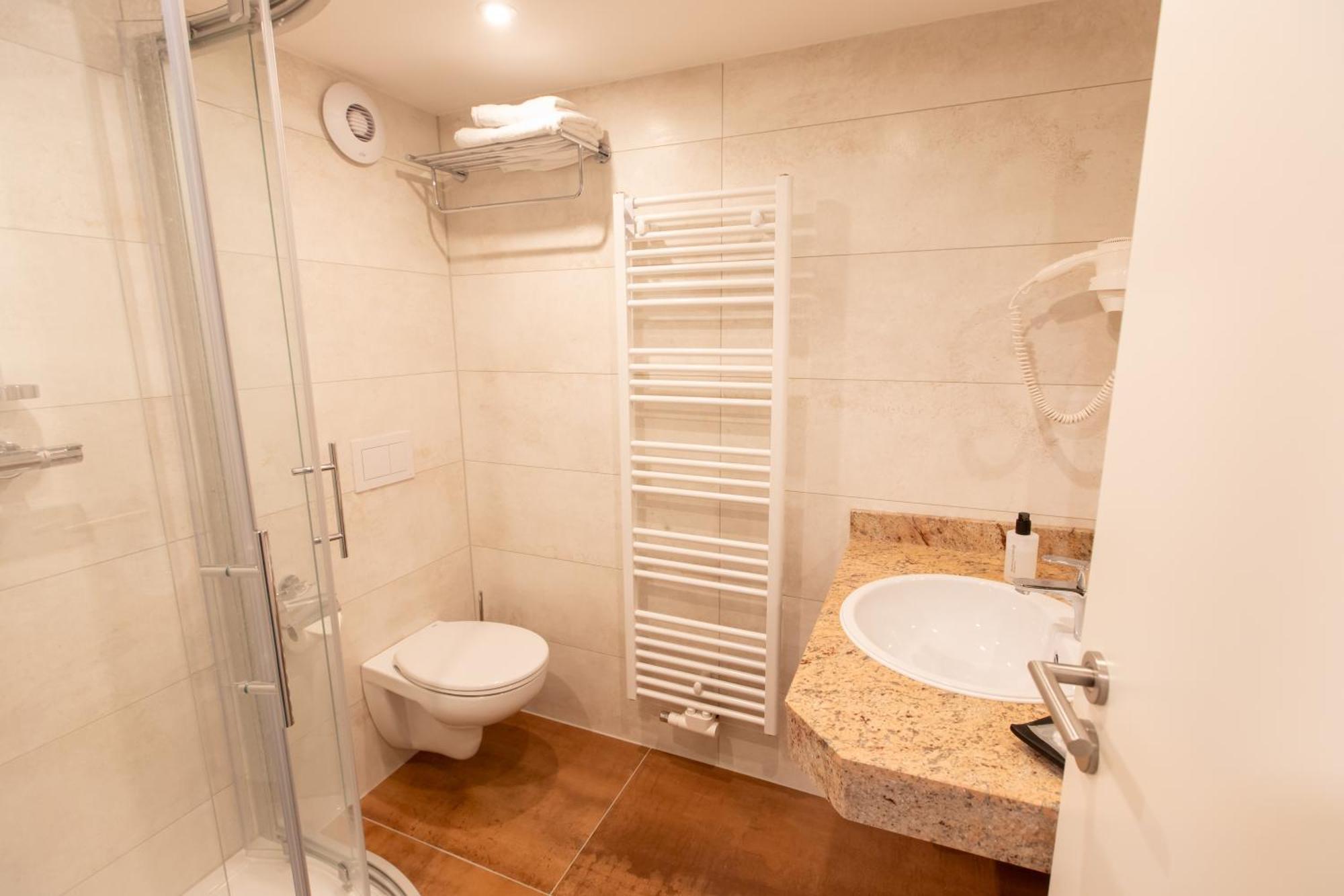 Hotel Gasthof Gose 지겐헤겐 외부 사진
